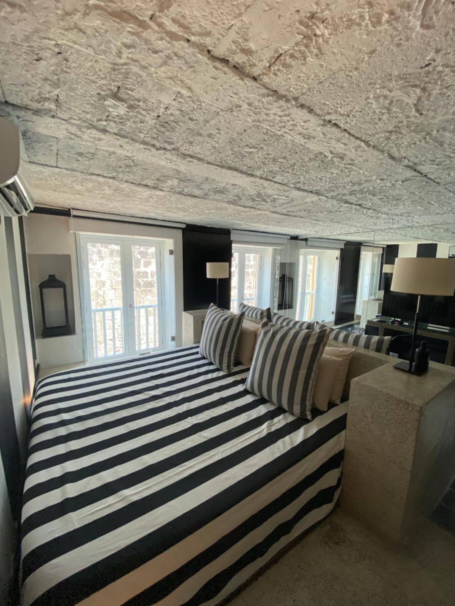 Апартаменты Apartamento Duplex Vista Al Mar Y Murallas Nuevo En La Ciudad Amurallada Картахена Экстерьер фото